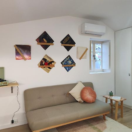 Wood Essence Apartment - Cozy Balcony Coimbra Eksteriør bilde