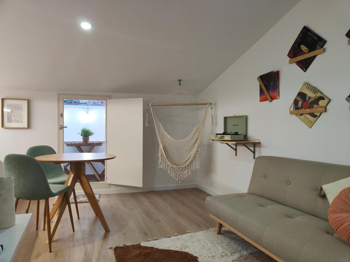 Wood Essence Apartment - Cozy Balcony Coimbra Eksteriør bilde